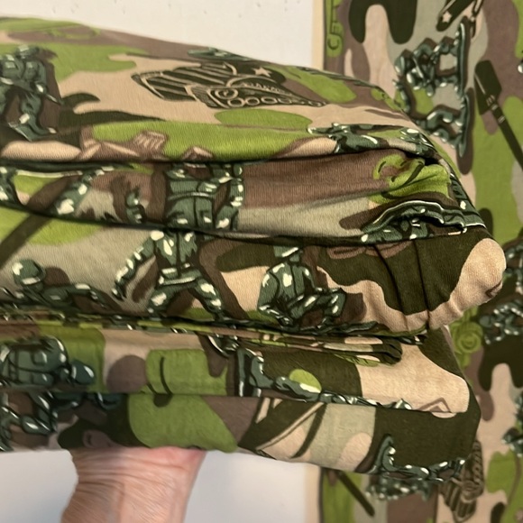 Nick and Nora twin size bed sheet set army men - Picture 2 of 4